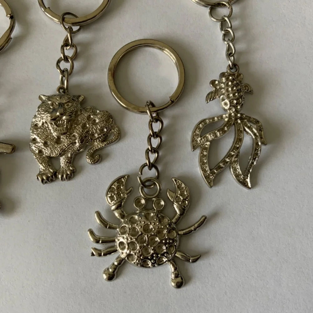 Set of 6 Silver Tone Metal Keychains Keyring